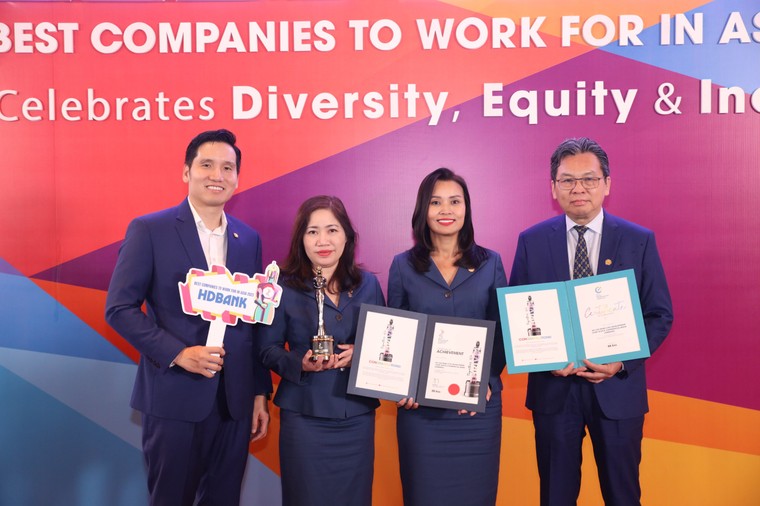 Ngân hàng nào có môi trường tốt nhất hiện nay? ảnh 2