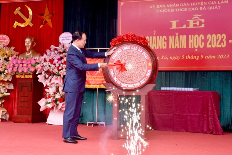 Hơn 2,2 triệu học sinh Thủ đô hân hoan chào đón năm học mới 2023 - 2024 ảnh 7