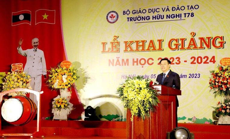 Hơn 2,2 triệu học sinh Thủ đô hân hoan chào đón năm học mới 2023 - 2024 ảnh 2