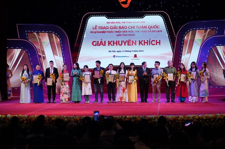 Tạp chí Ngày Nay nhận giải báo chí “Vì sự nghiệp phát triển văn hoá, thể thao và du lịch” ảnh 2