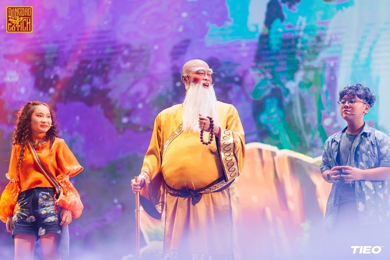 "Đồng Dao Cổ tích" - Chuyến tàu xuyên không đưa ông Bụt, Thánh Gióng... đến gần thế giới hiện đại ảnh 1