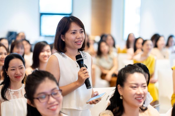 Sử dụng mỹ phẩm trôi nổi trên mạng: Hàng giả nhưng hậu quả thật! ảnh 2