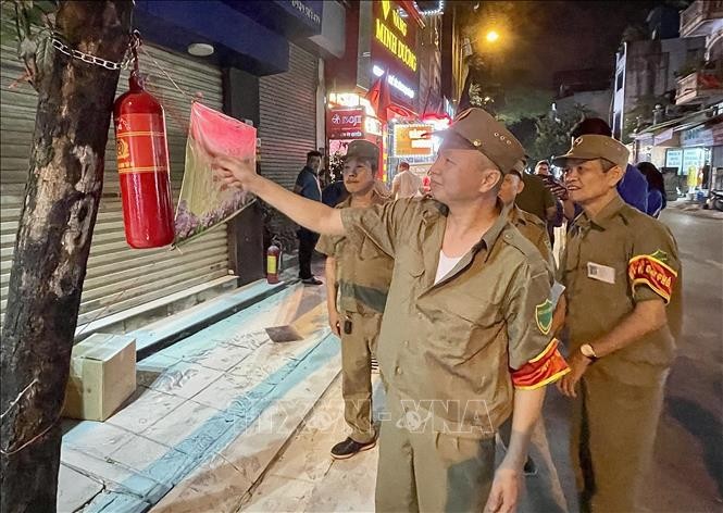 75 tổ liên gia an toàn PCCC ở Hà Nội diễn tập chữa cháy, cứu nạn cứu hộ ảnh 9