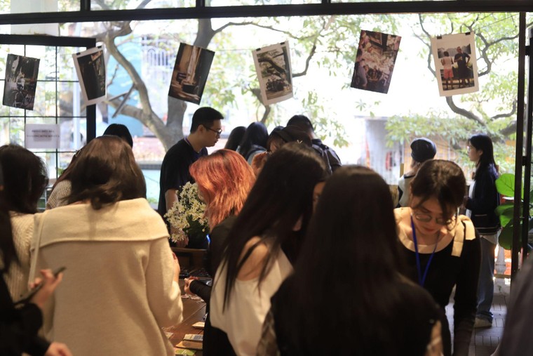 Ấn tượng triển lãm về phố cổ Hà Nội của nhóm sinh viên Học viện Báo chí và Tuyên truyền ảnh 2