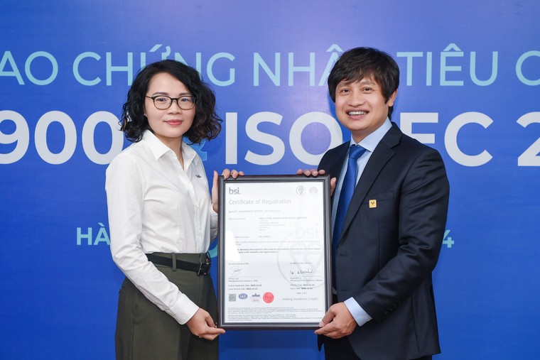 Doanh nghiệp chuyển đổi số bất động sản đầu tiên được BSI trao 2 chứng nhận ISO ảnh 2