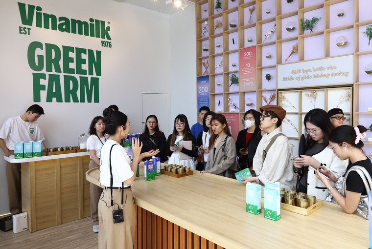 Vinamilk: Doanh thu xuất khẩu Quý 4/2023 tăng trưởng ấn tượng gần 20% ảnh 4