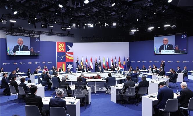 Thủ tướng dự Phiên họp toàn thể HNCC Đặc biệt kỷ niệm 50 năm quan hệ ASEAN – Australia ảnh 2