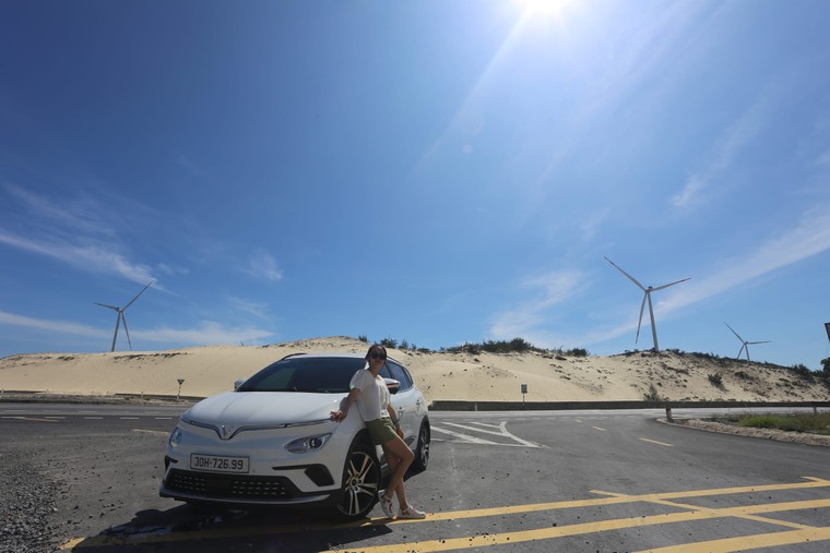 Lái xe xanh, Rinh rồng vàng: Nữ chủ xe điện kể về người bạn đồng hành trên mọi chặng đường ảnh 7