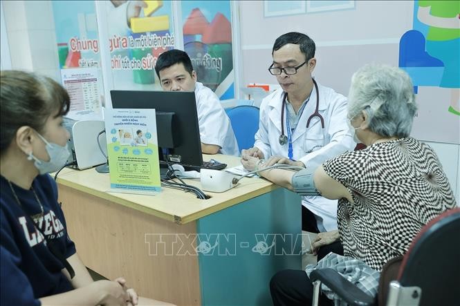 CDC Hà Nội mở cửa lại phòng tiêm chủng ảnh 6