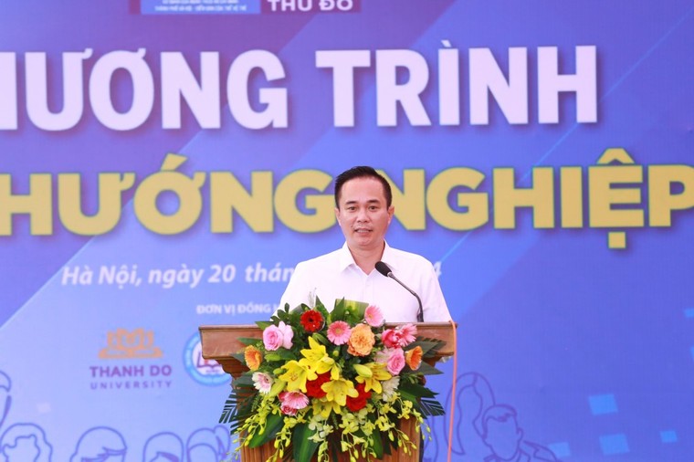 Kho kiến thức hữu ích chào mùa thi dành cho học sinh yêu khối ngành Luật - Kinh tế ảnh 1