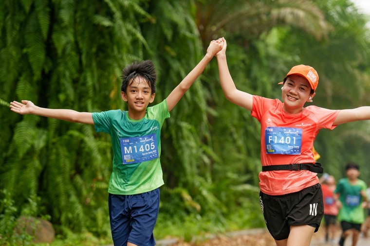 Dàn elite và gần 4000 vận động viên đổ bộ Ecopark Marathon 2024 ảnh 6