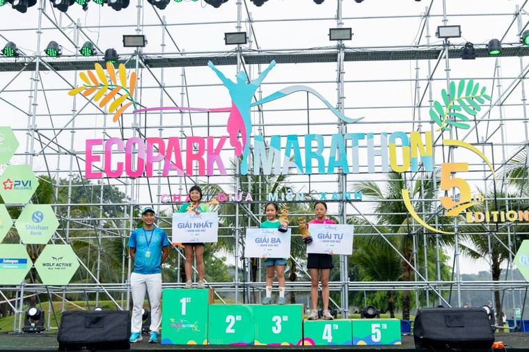 Dàn elite và gần 4000 vận động viên đổ bộ Ecopark Marathon 2024 ảnh 8