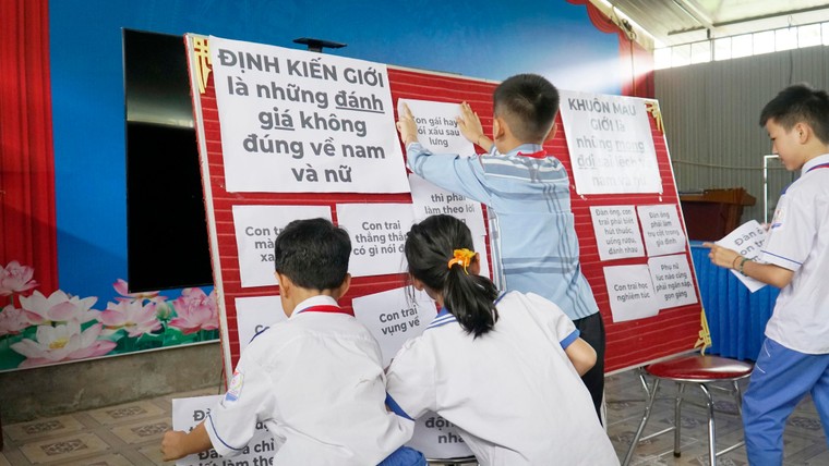 Chung tay xây dựng "Trường học hạnh phúc" cho học sinh miền núi xứ Nghệ ảnh 4