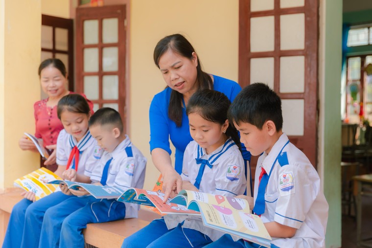 Chung tay xây dựng "Trường học hạnh phúc" cho học sinh miền núi xứ Nghệ ảnh 5