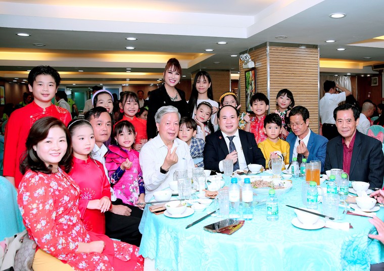 Nghệ sĩ Phi Thanh Vân: Sống an nhiên và sẵn sàng đón nhận nhiều sứ mệnh vì cộng đồng ảnh 3