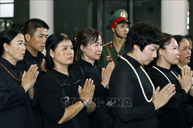 Người dân thành kính tiễn biệt Tổng Bí thư Nguyễn Phú Trọng ảnh 3