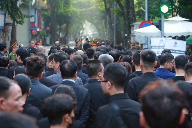 TRỰC TIẾP: Lễ truy điệu và an táng Tổng Bí thư Nguyễn Phú Trọng ảnh 132