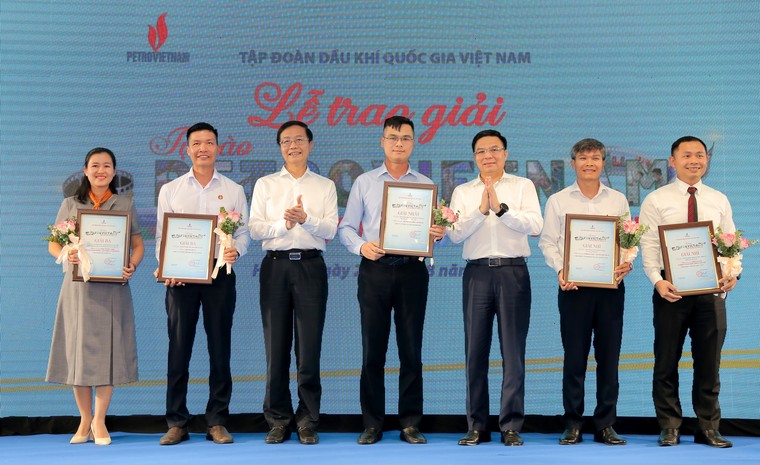 PV GAS nhận giải Nhì cuộc thi sáng tác clip “Tự hào Petrovietnam” ảnh 1
