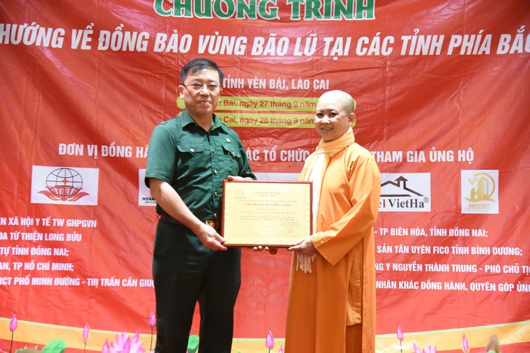 Những chuyến xe thiện nguyện vẫn tiếp tục hướng về Tây Bắc ảnh 9