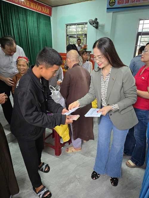 Cùng “khúc ruột” miền Trung vượt qua cơn bão số 4 ảnh 6