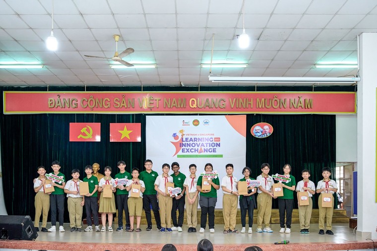 iSMART đồng hành cùng học sinh Việt Nam - Singapore giao lưu văn hóa và học thuật ảnh 4