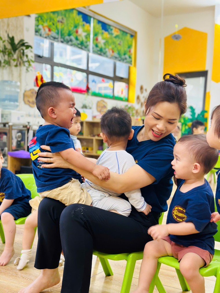 Một ngày bận rộn của cô giáo mầm non ảnh 1