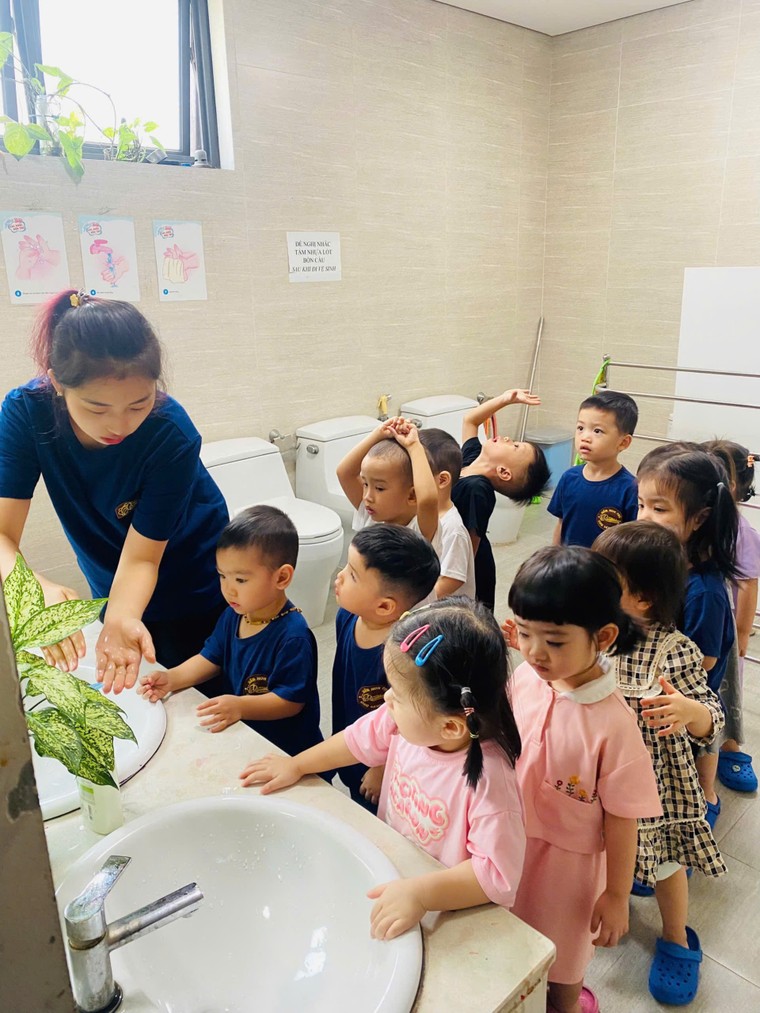 Một ngày bận rộn của cô giáo mầm non ảnh 6