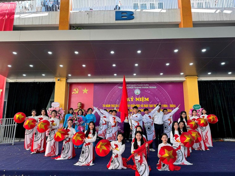 Những mùa trái ngọt tiếp tục được ươm mầm dưới mái trường Thanh Xuân Trung ảnh 6