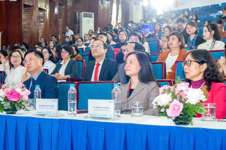 Định vị lại chỗ đứng của phụ nữ Việt Nam trong hành trình chuyển đổi số ảnh 3