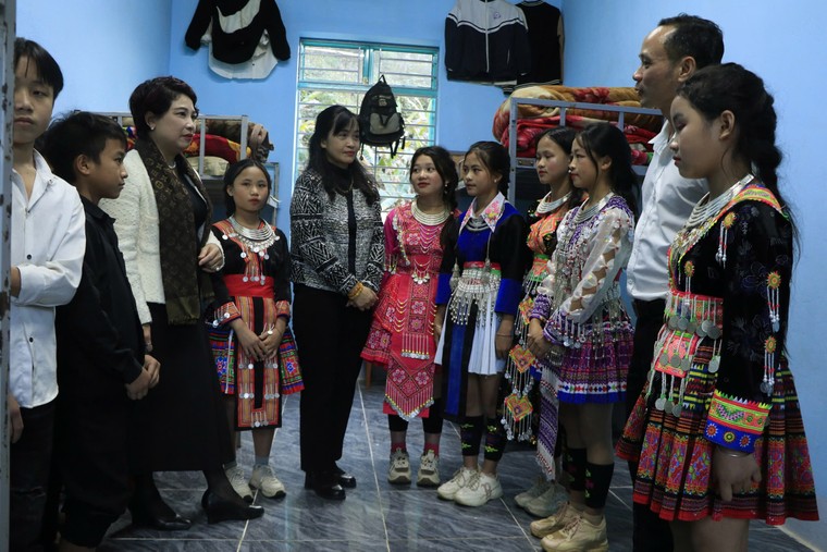 Báo Phụ nữ Thủ đô khánh thành Nhà nội trú cho học sinh dân tộc ở Điện Biên ảnh 3