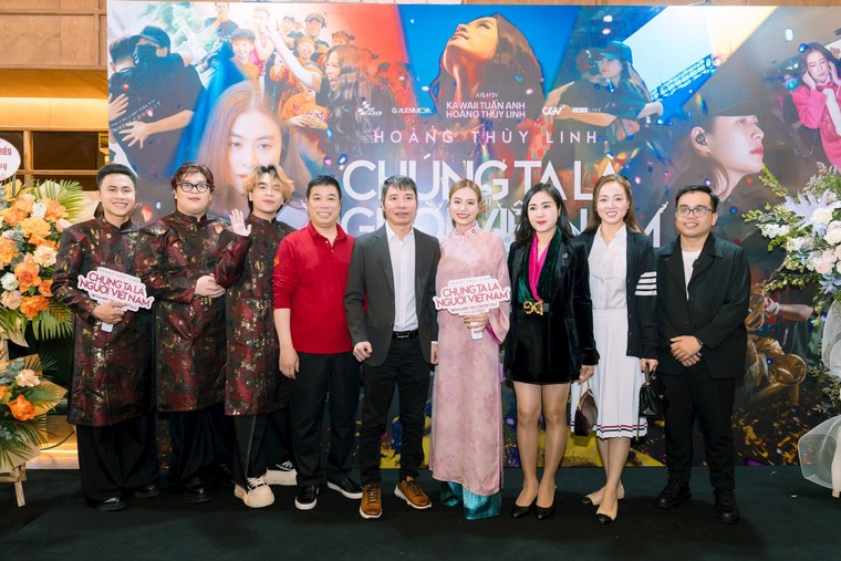 “Chúng ta là người Việt Nam” - Tình yêu với chất liệu văn hóa dân tộc và tinh thần “lì đến cùng” ảnh 1