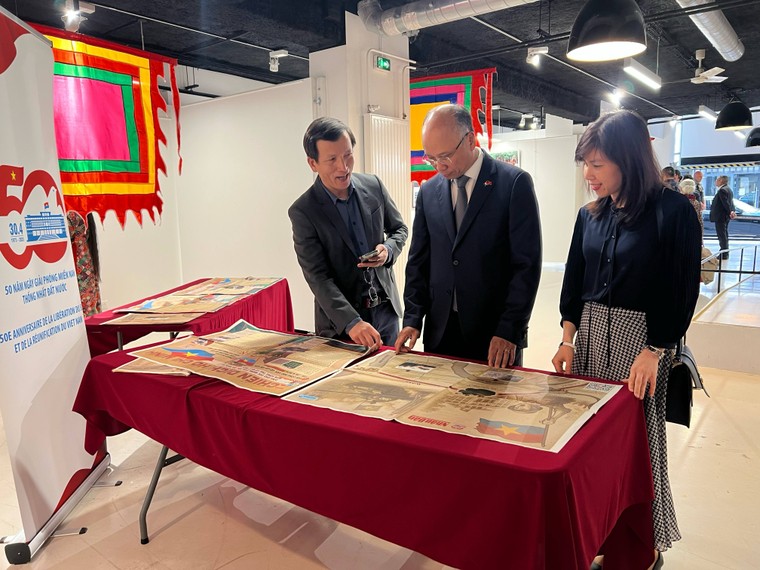 Cộng đồng người Việt tại Pháp kỷ niệm 50 năm Ngày Thống nhất đất nước: Ký ức bất diệt, niềm tin vươn tới tương lai ảnh 8