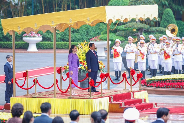 Thủ tướng Phạm Minh Chính chủ trì lễ đón Thủ tướng Thái Lan thăm chính thức Việt Nam ảnh 1