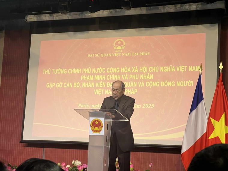 Thủ tướng Phạm Minh Chính gặp gỡ cộng đồng người Việt tại Pháp: Tự hào, đoàn kết, hướng về tương lai ảnh 2