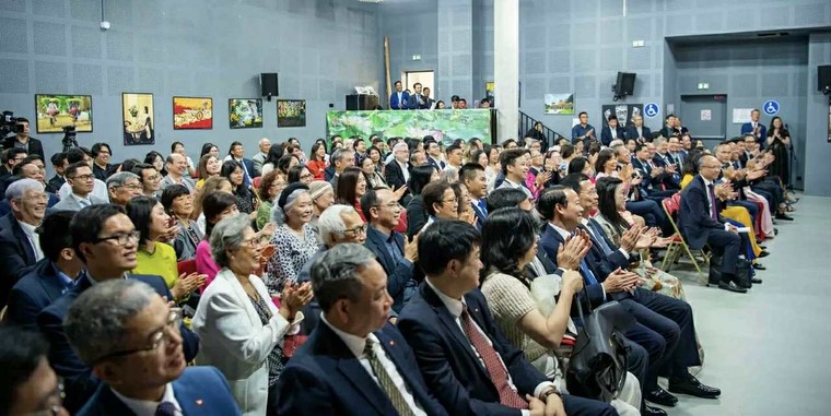 Thủ tướng Phạm Minh Chính gặp gỡ cộng đồng người Việt tại Pháp: Tự hào, đoàn kết, hướng về tương lai ảnh 5