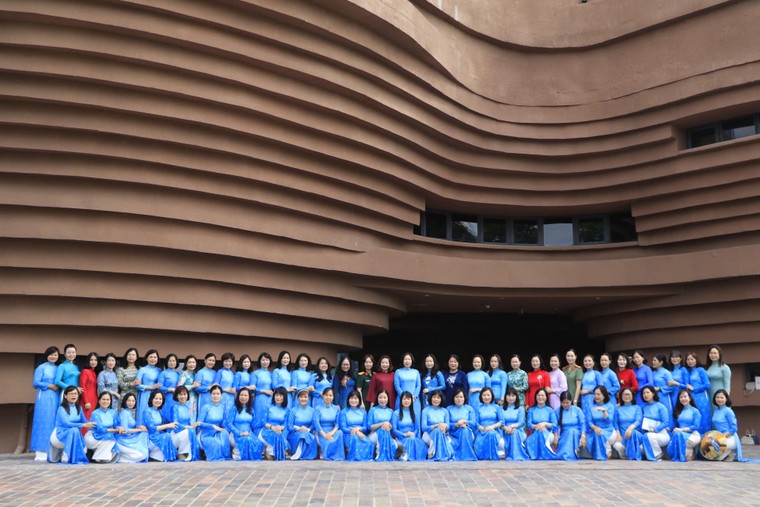 Khai mạc hội nghị Ban chấp hành Hội Liên hiệp Phụ nữ thành phố Hà Nội kỳ họp thứ 11 ảnh 3