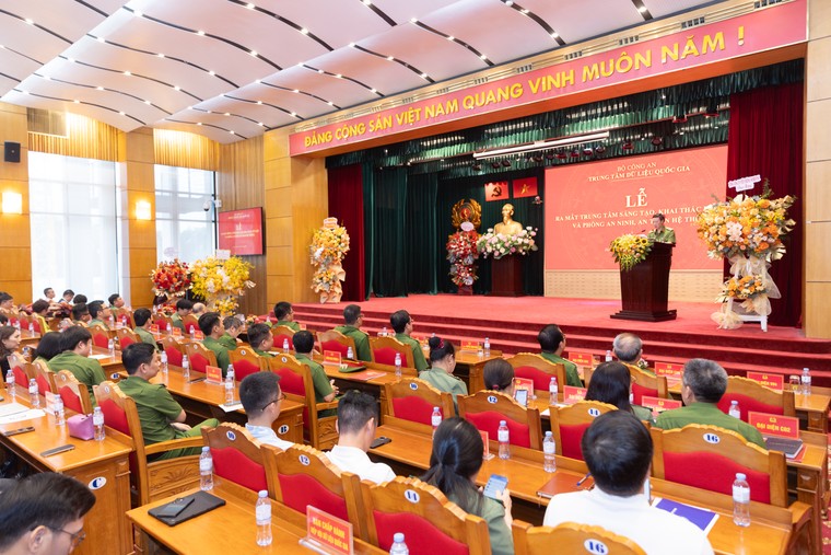 Từng bước hiện thực hóa mục tiêu làm chủ công nghệ dữ liệu lõi tại Việt Nam ảnh 1