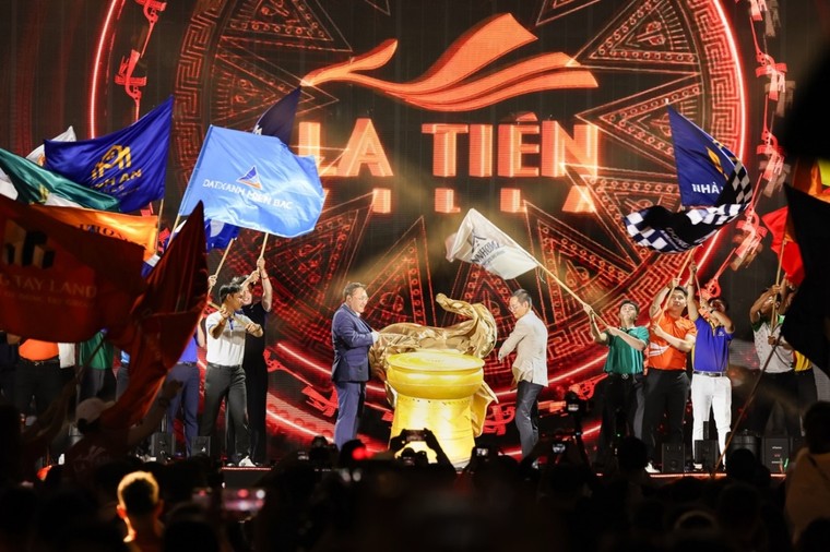 Gần 3.000 sứ giả cùng hòa nhịp, La Tiên Villa chính thức khởi sóng hành trình chinh phục đất Tiên ảnh 3