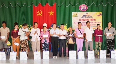 Công ty Nhiệt điện Duyên Hải chung sức vì cộng đồng ảnh 2