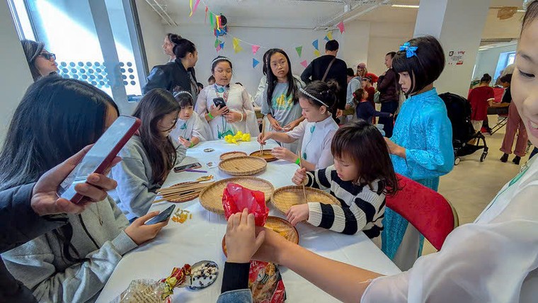 Tết Trung thu 2025 – Nhịp cầu gắn kết cộng đồng người Việt tại Pháp ảnh 2