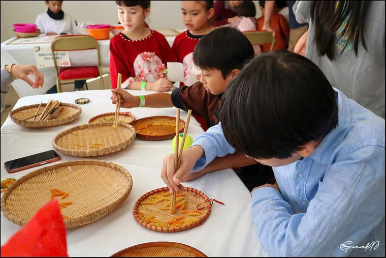 Tết Trung thu 2025 – Nhịp cầu gắn kết cộng đồng người Việt tại Pháp ảnh 3