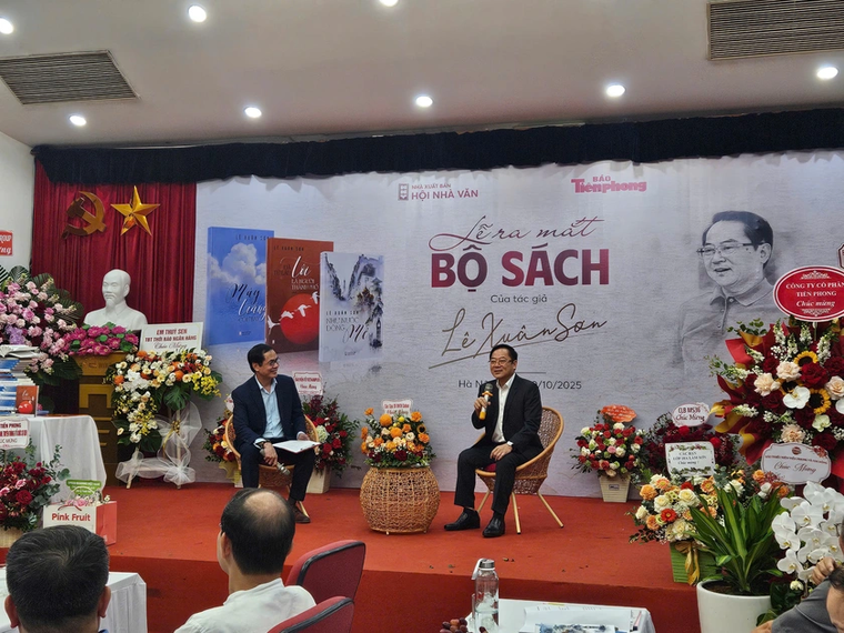 Lê Xuân Sơn - Lăng kính nhà báo thăng hoa cùng trái tim nghệ sĩ ảnh 3