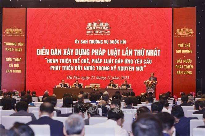 Diễn đàn xây dựng pháp luật lần thứ nhất ảnh 2