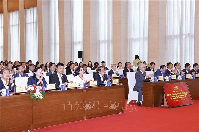 Diễn đàn xây dựng pháp luật lần thứ nhất ảnh 4