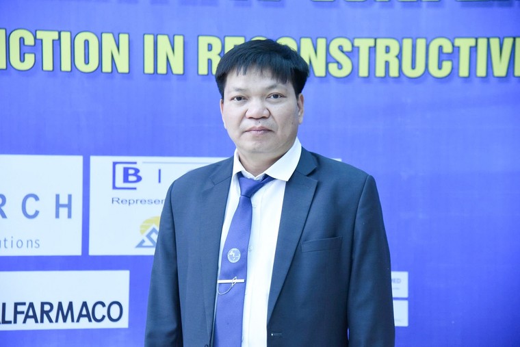 Việt Nam đang chứng kiến bước tiến mạnh mẽ trong lĩnh vực nội soi, thay khớp ảnh 7