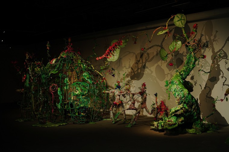 Triển lãm “Tỏa V – Điểm chạm khoa học”: Cuộc đối thoại giữa nghệ sĩ và khán giả ảnh 1