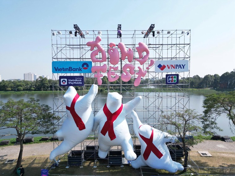 Đông Đúc Đủ Đầy: Lễ hội mùa đông đa trải nghiệm của Hà Nội dịp cuối năm ảnh 1