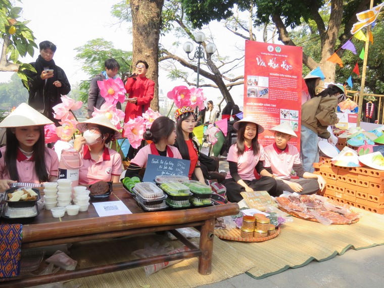 Văn hóa dân gian bước vào đời sống ảnh 6