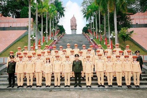 Cảnh sát Giao thông Hà Nội "về nguồn", trao yêu thương cho vùng khó khăn Tuyên Quang ảnh 2
