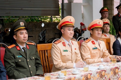 Cảnh sát Giao thông Hà Nội "về nguồn", trao yêu thương cho vùng khó khăn Tuyên Quang ảnh 4